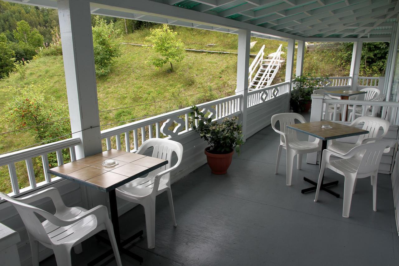 Auberge Des Cevennes L'Anse-Saint-Jean Bagian luar foto